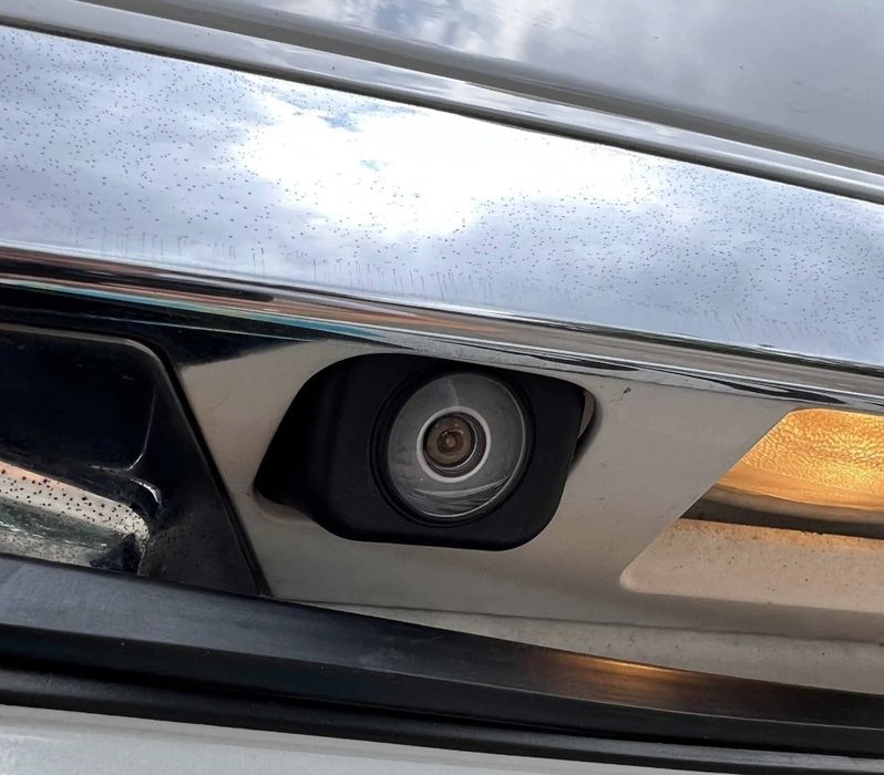 Продам Альфард левый руль Армян