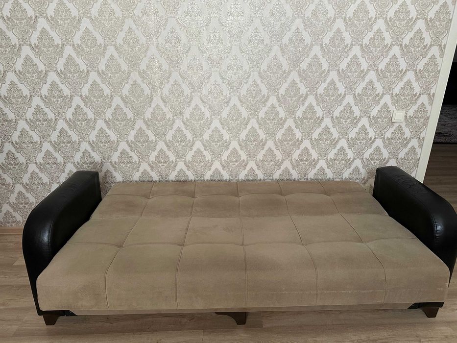 Продаю раскладной диван