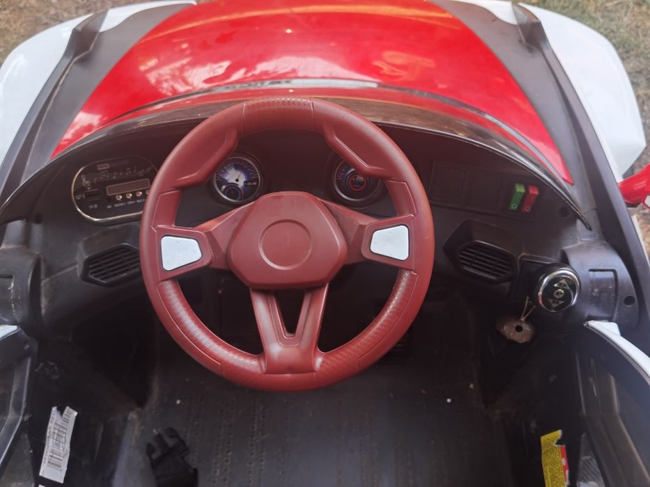 Акумулаторни джипове