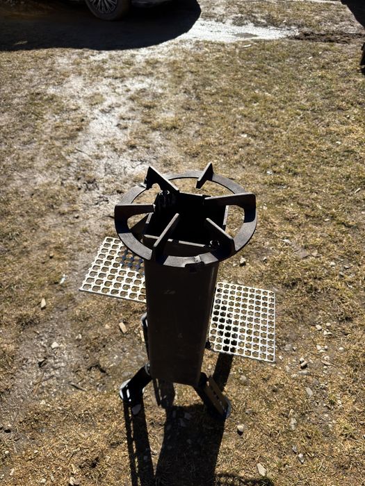 Sobă Tip Rachetă (Rocket Stove) – Eficiență și Gătit Rapid!