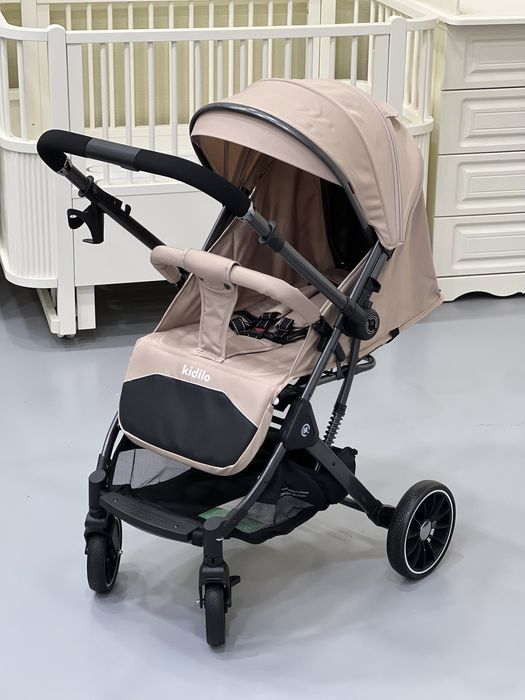 Коляаска модел кидило