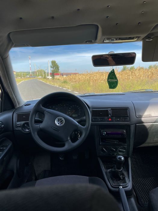 VOLKSWAGEN Golf 2003 — imagine 5