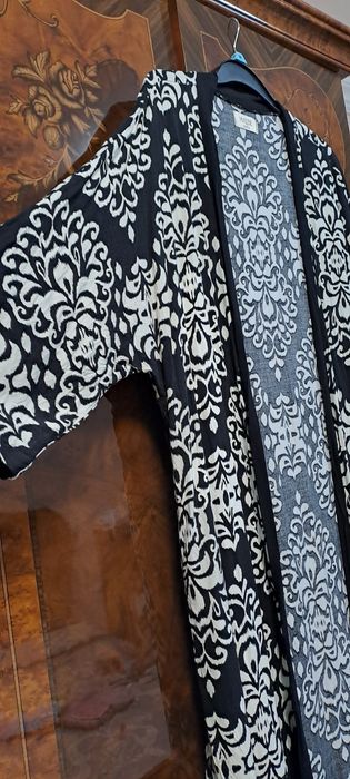 Продаётся женская абая с платьем в отличном состоянии