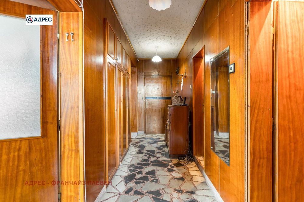 Продава се Многостаен апартамент в Плевен, 9-ти квартал - 106 кв.м за 674 €/кв.м - Снимка #9