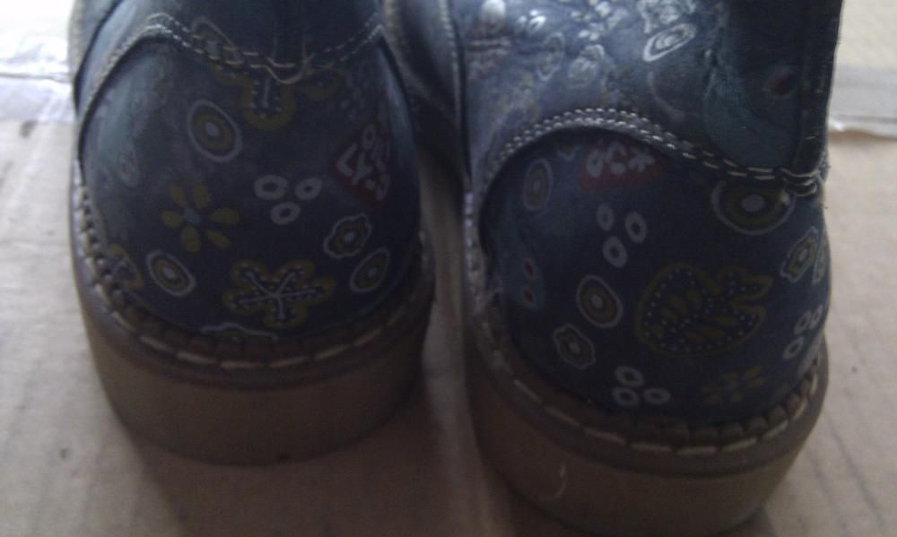 Ghete copii marca  " Olly "