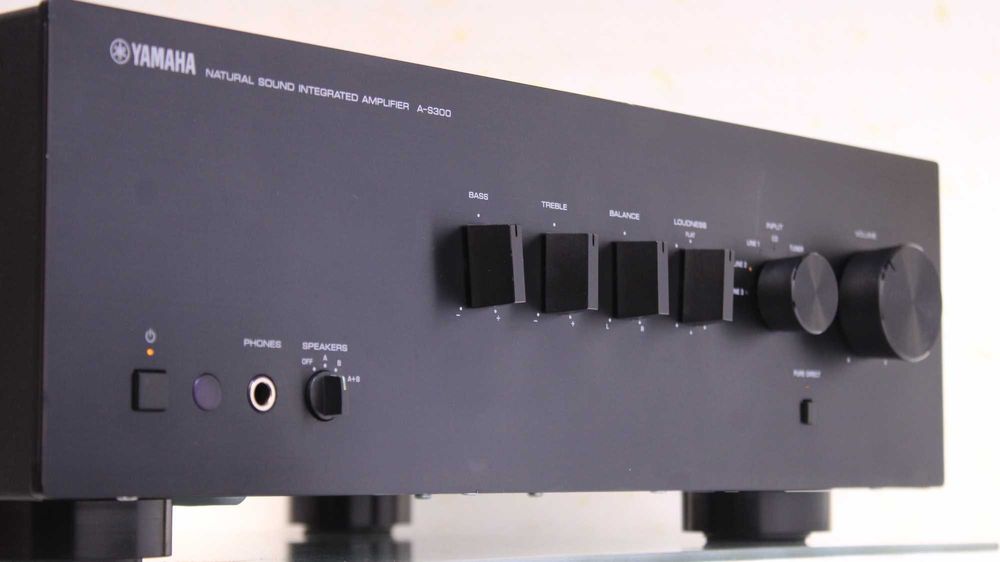 Amplificator/statie Yamaha 2x90W(A-S300).