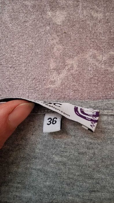 Подарява се дамска туника