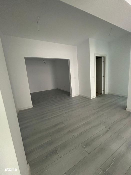 Apartament Cu 4 Camere/ Zona Gageni-Paulesti