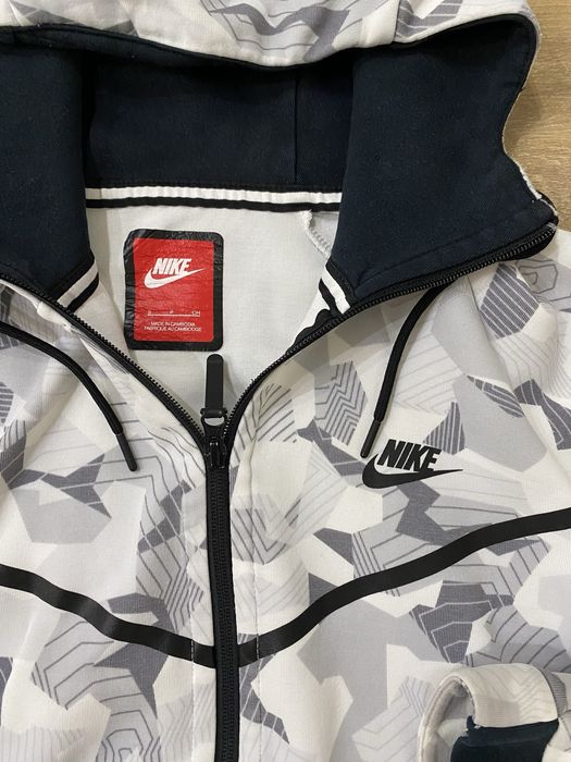 Nike fleece tech