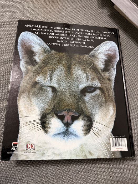 O carte Dorling Kindersly-Ghid Vizual Complet Al Lumii Salbatice