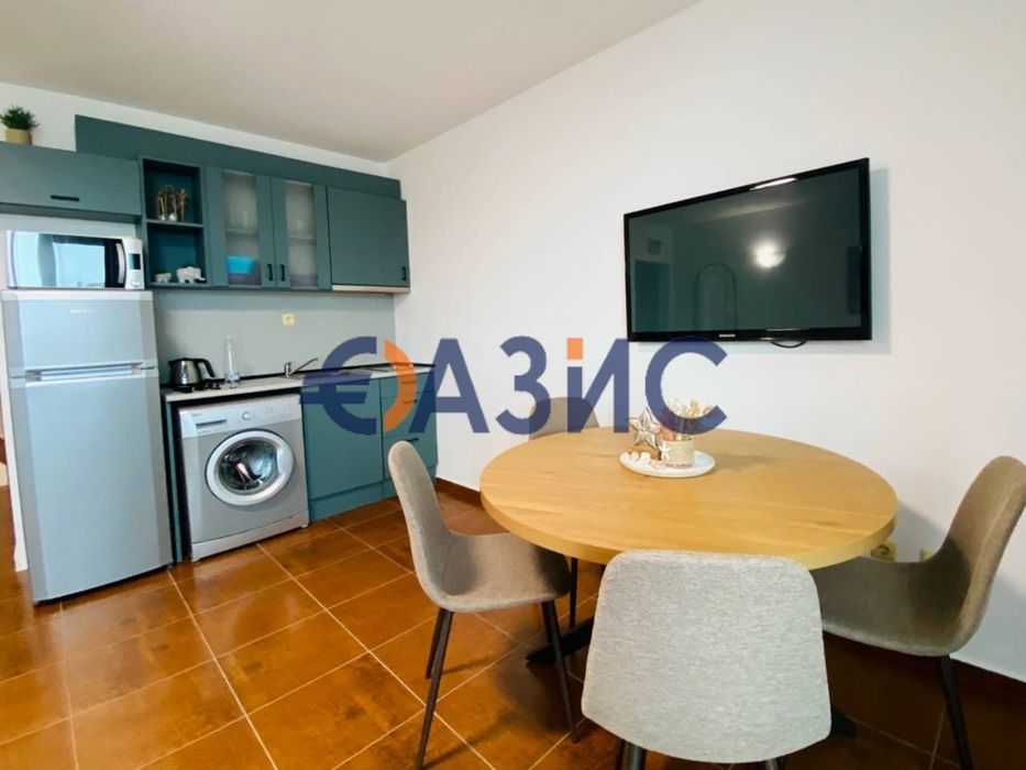 Продава се Двустаен апартамент в с. Кошарица, Област Бургас - 61 кв.м за 900 €/кв.м - Снимка #2