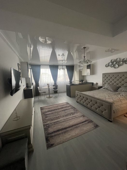 Închiriez apartament 40 mp,Central Park 2, etaj 2