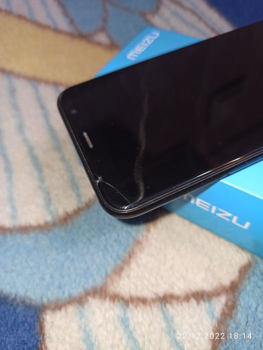 Телефон Meizu m6t