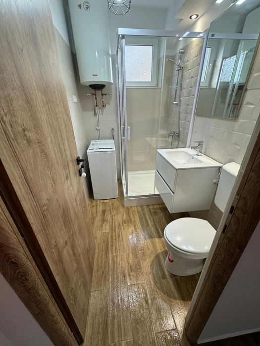 Inchiriez apartament