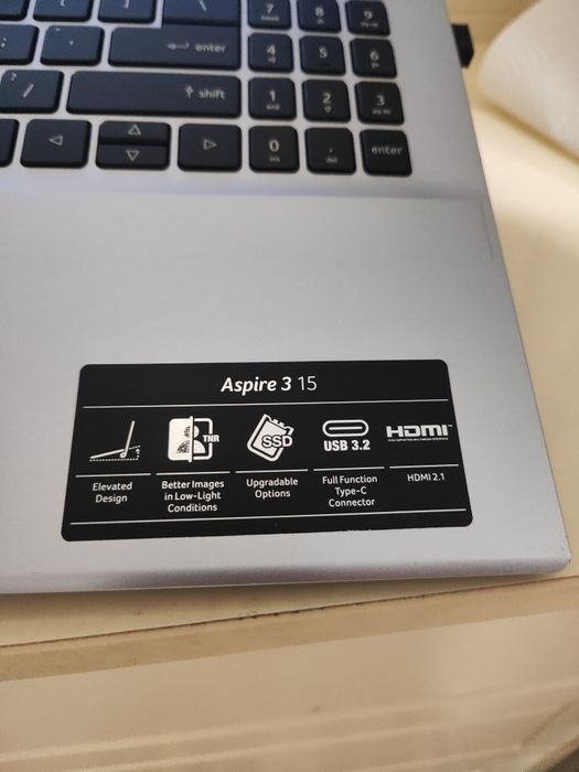 Notebook acer sovg'aga mishka kovrik vintilyator sumka