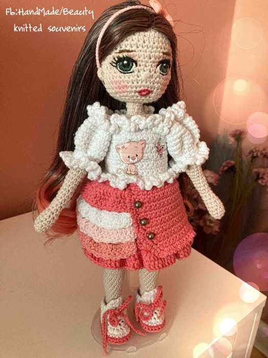 Плетена кукла Кати