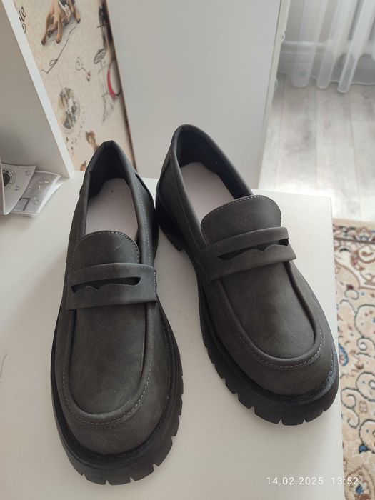 Продам обувь женская