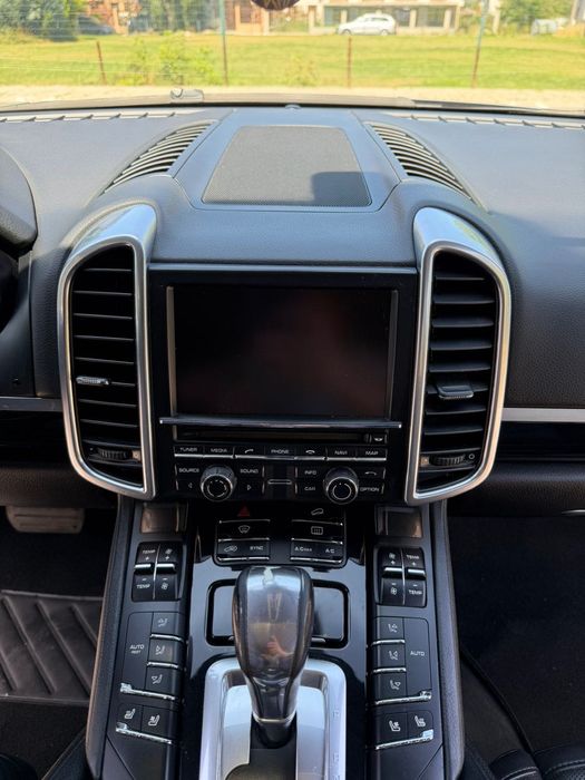 Кола Porsche Cayenne 3.0diesel