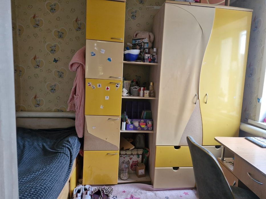 Продам дом,частично мебелированый