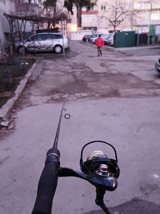 Vând full set de pescuit la spinning(rapitor)