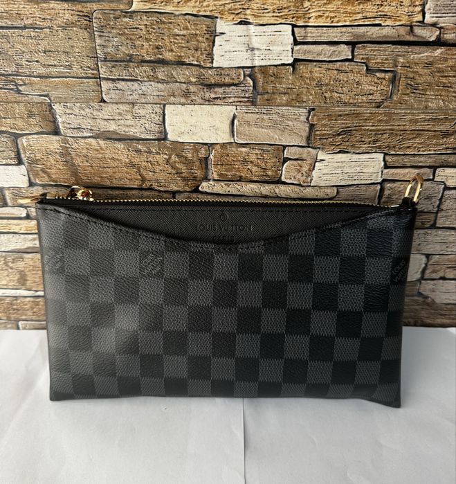 Чанта Louis vuitton