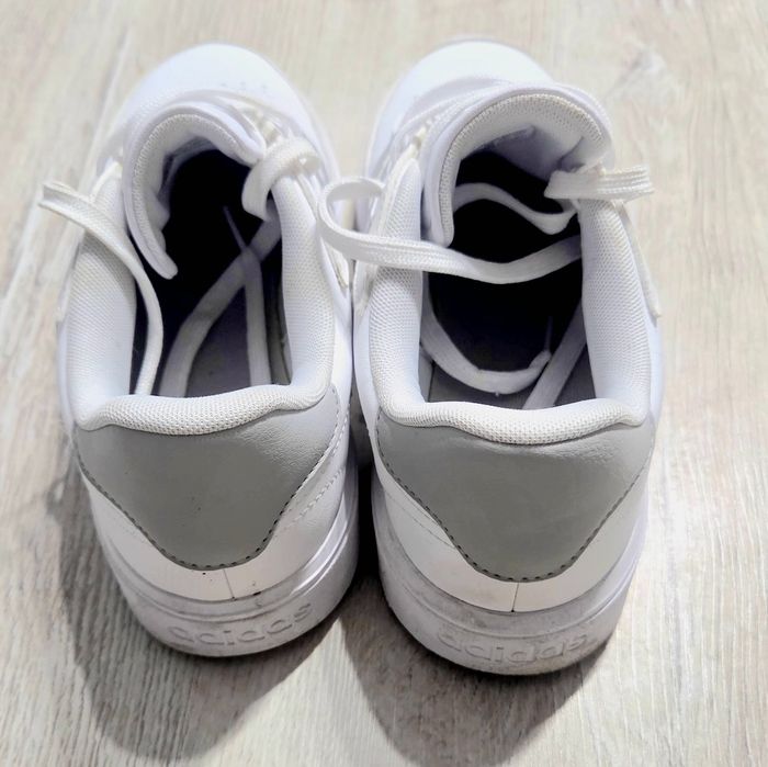 ADIDAS – бели кецове, носени веднъж, като нови, 40 номер