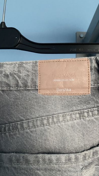 Blugi Bershka, THE MOM. DENIM