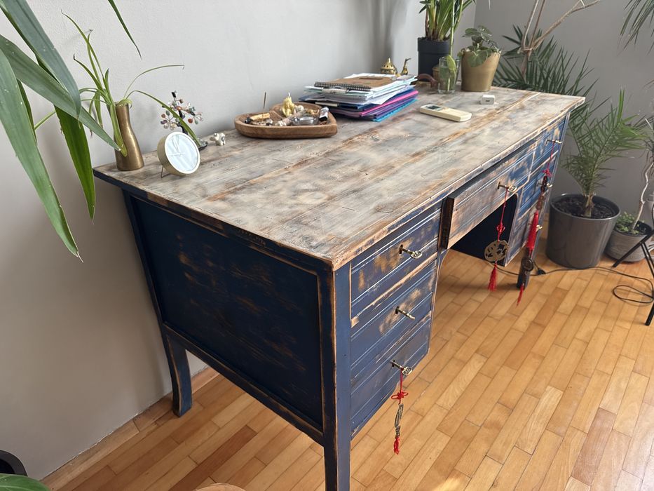 Артистично бюро масив