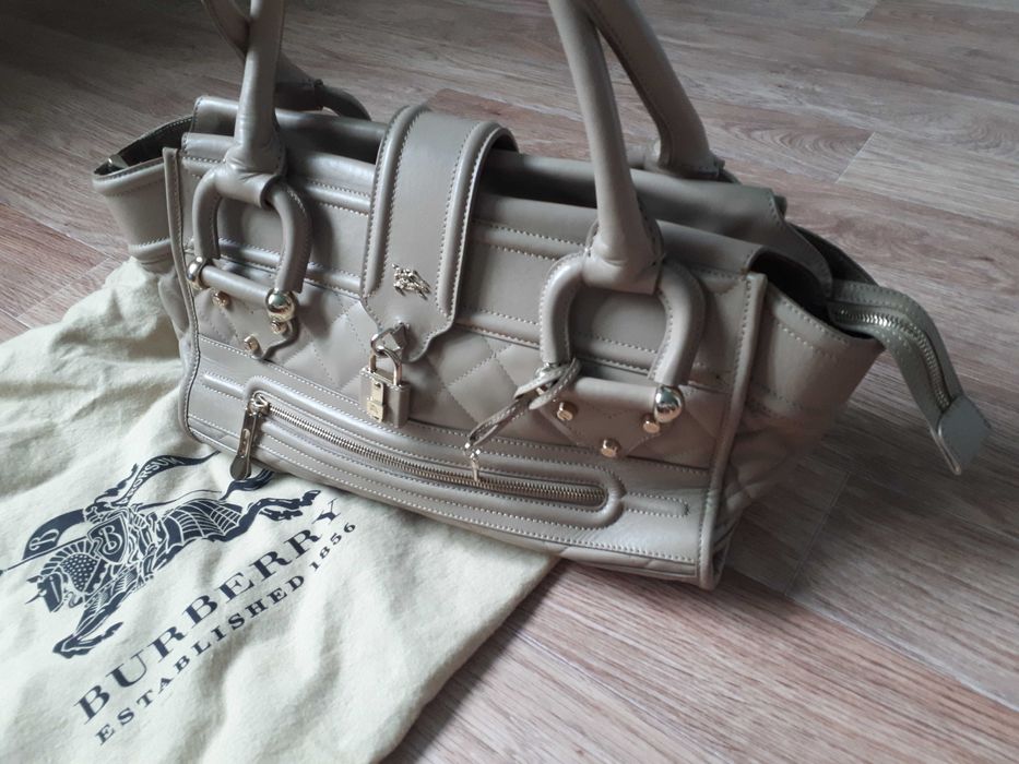 Сумка  Dolce Gabbana , Burberry оригинал