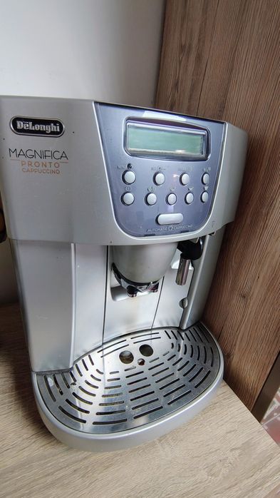Aparat cafea DeLonghi