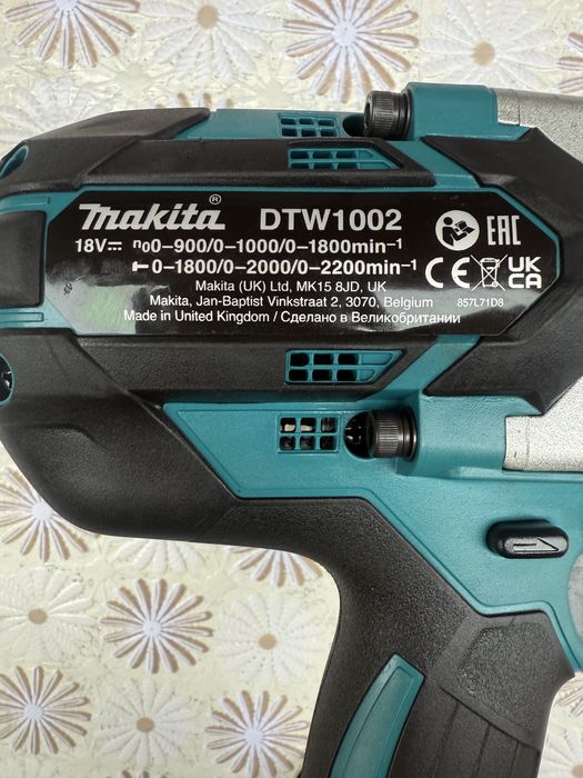 Акумулаторен гайковерт ударен MAKITA DTW1002
