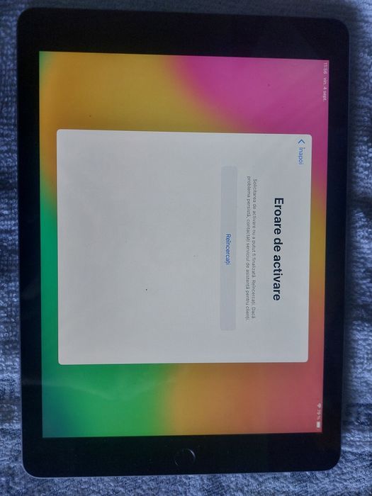 Vand iPad generația a 6 a
