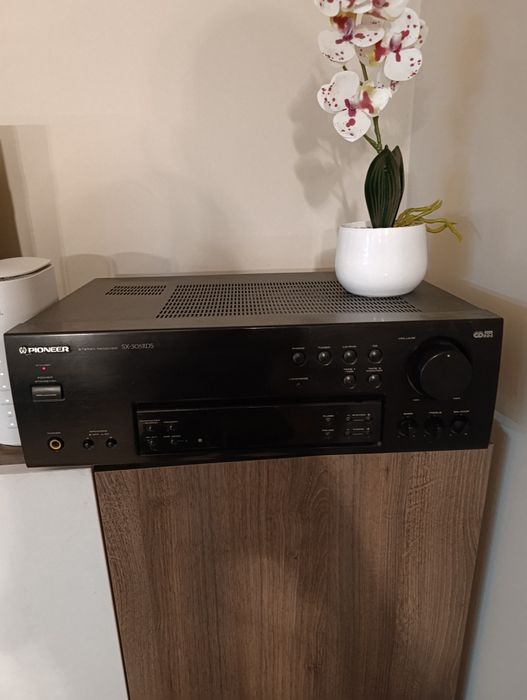 Усилвател и колони PIONEER