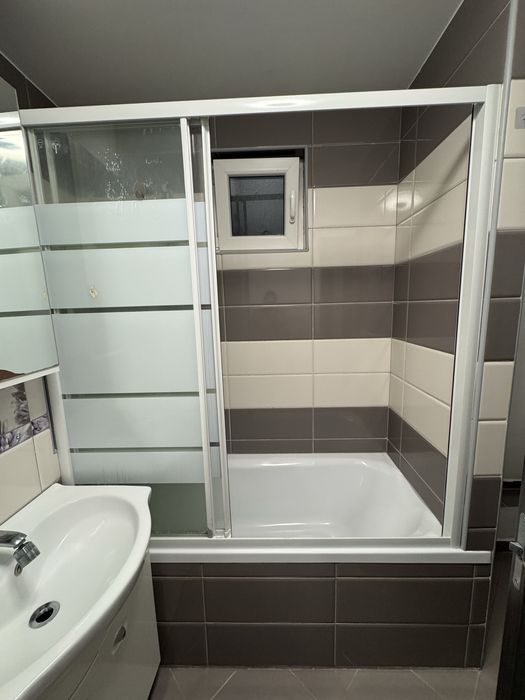 Apartament 3 camere, 73 mp utili, 2 băi, etaj 3, lift – zona Rahovei/Oștirii