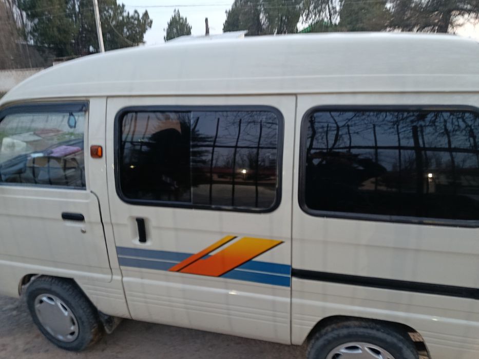 Дамас срочна сотилади