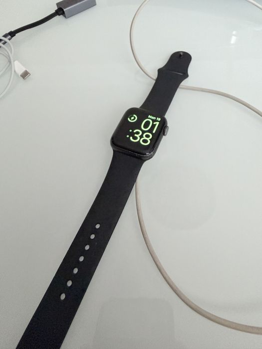 Apple Watch series 7 GPs 42 mm