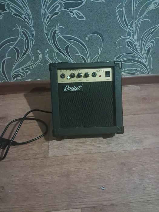 Электрогитара Rocket stratocaster