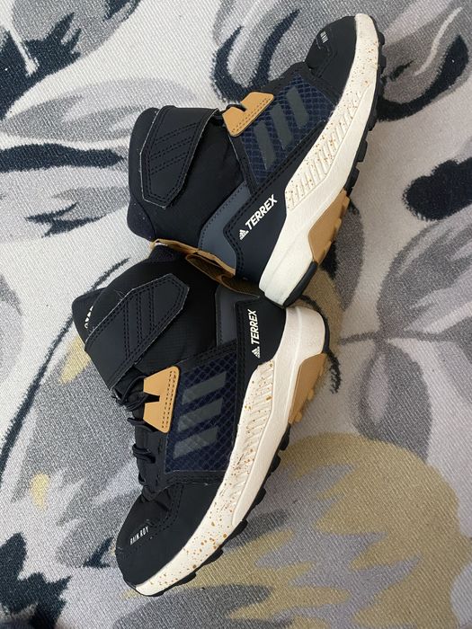 Adidas Terrex marimea 28 stare perfecta