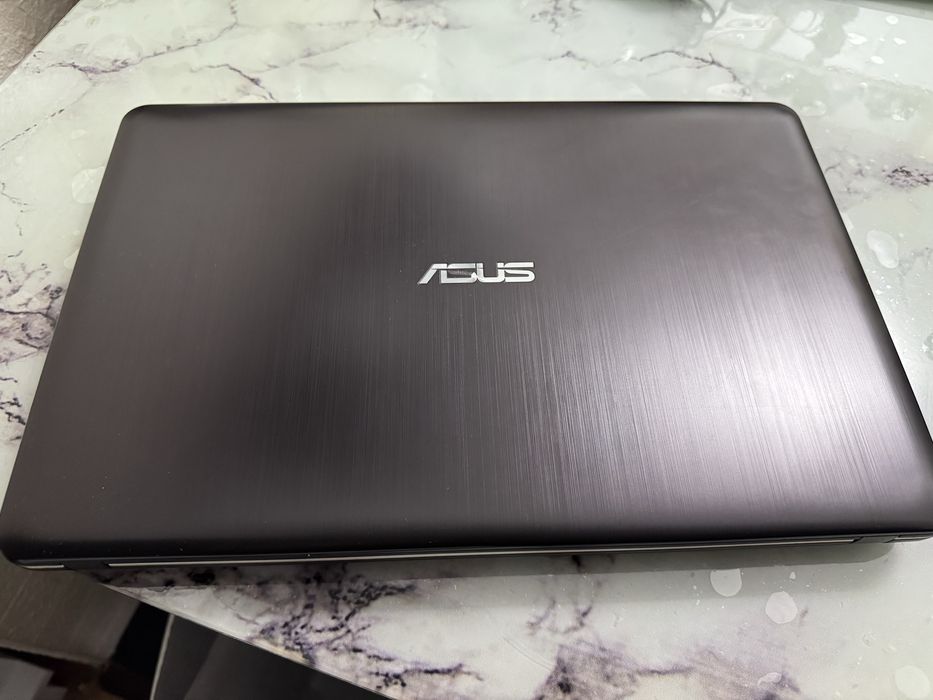Laptop ASUS I3 15,6”