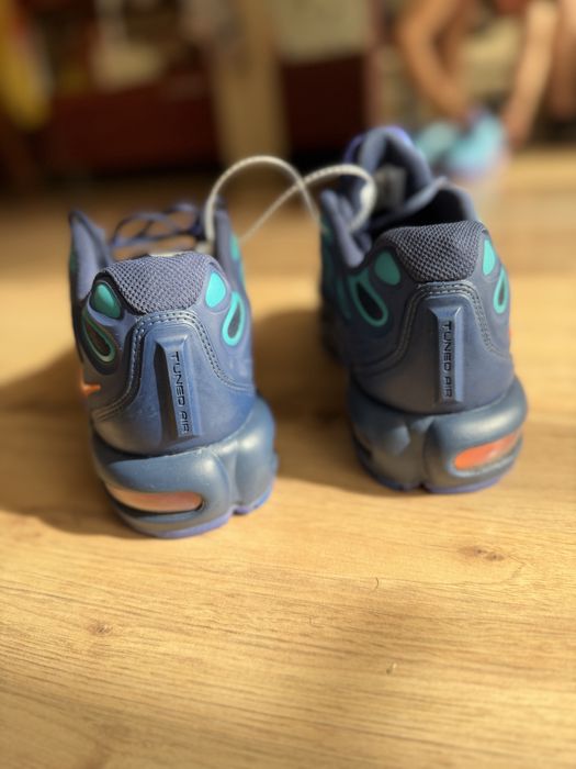 Nike Air Max Plus Drift “Midnight Navy / Total Orange”