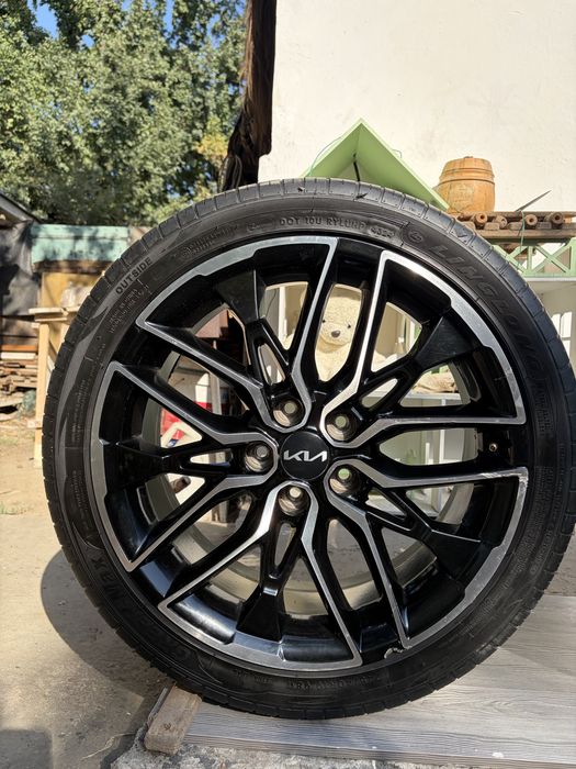 Диски R19 на Kia K5 оригинал 5шт