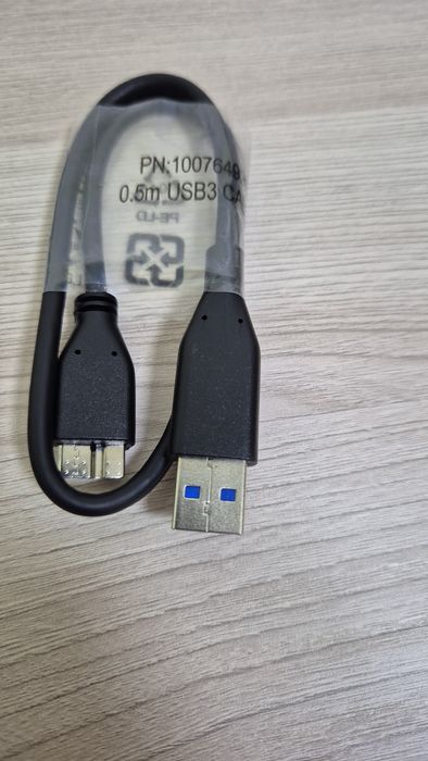 Жесткий диск внешний 2 Тб, USB 3.0