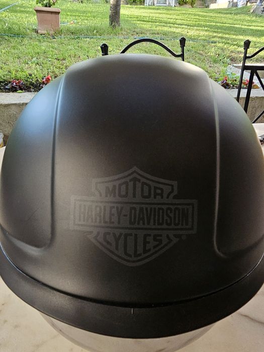 Vând casca moto Harley Davidson