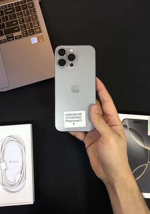 iPhone 16 Pro Max 256GB. 100%