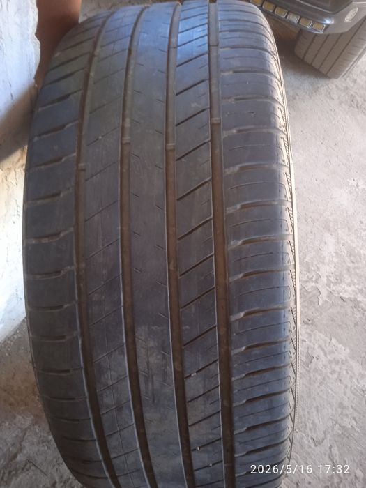 Продам срочно шины