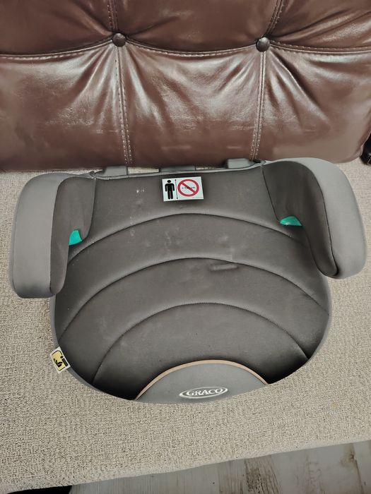 Детска седалка за автомобил