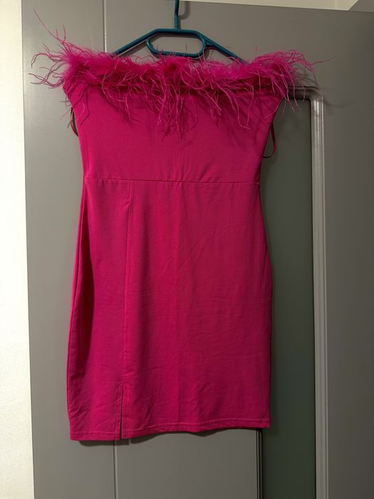 Розова рокля/ с цепка