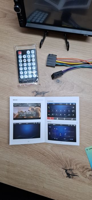 Player auto multimedia 7018B