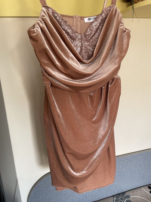 Бежава Рокля Л размер