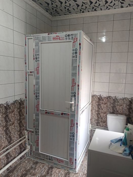 Пластик окна двери и витражи